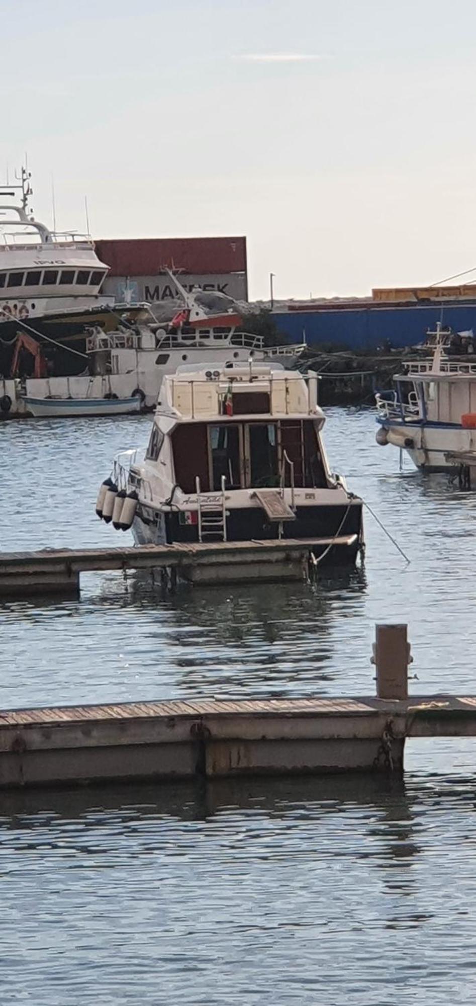 Salerno Yacht Hotel Ruang foto